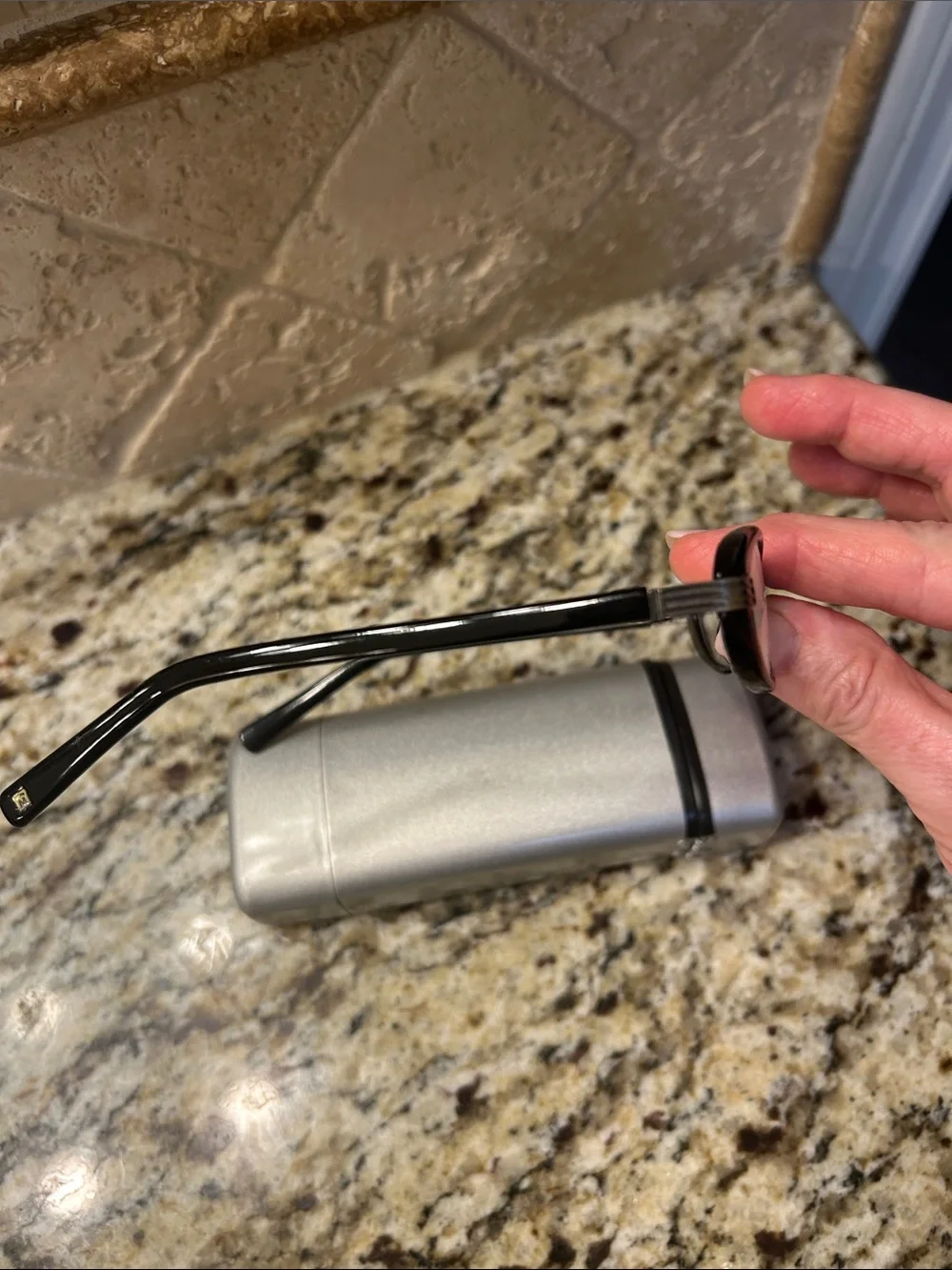 Classic Black Women's Oval Reading Glasses with Silver Case